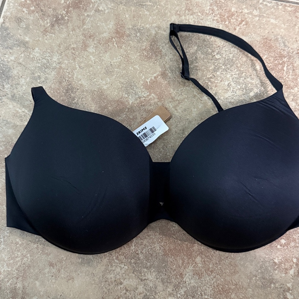 SKIMS ultimate plunge Bra 36D color-Onyx